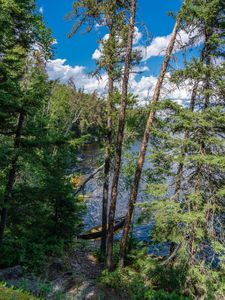 Looking down the 220m portage into Hammerhead Lake before the burns came through.