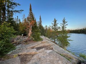 558 expansive rock ledge above site