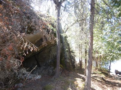 Overhanging rock face