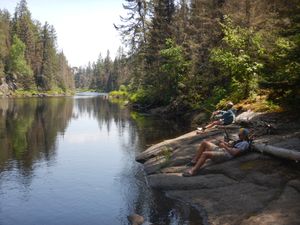 kids fishing