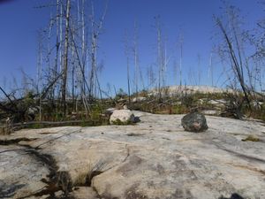 North entrance marked with cairns looking south