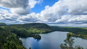 Mountain Portage Overlook