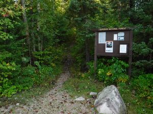 EP 19 Stuart River Parking area